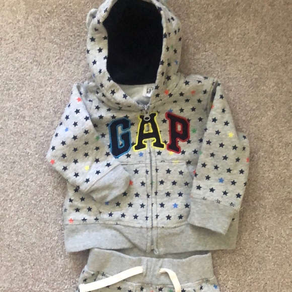 Baby gap Sweatsuit with stars - Picture 4 of 4